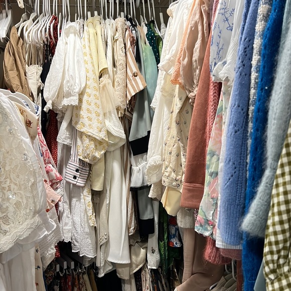 Meet your Posher, Yihan - Picture 1 of 2